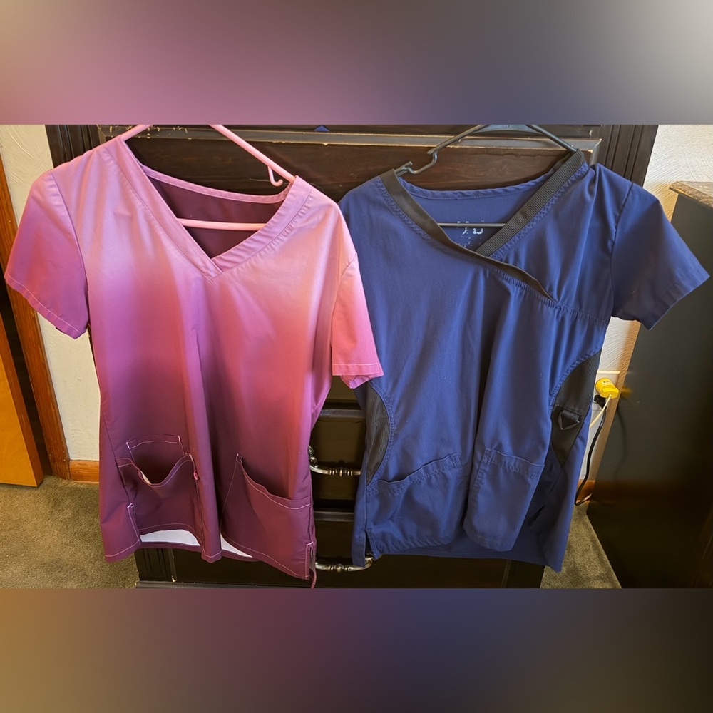 Women’s V-Neck Scrub Top in Pink Ombre - Professional Comfort